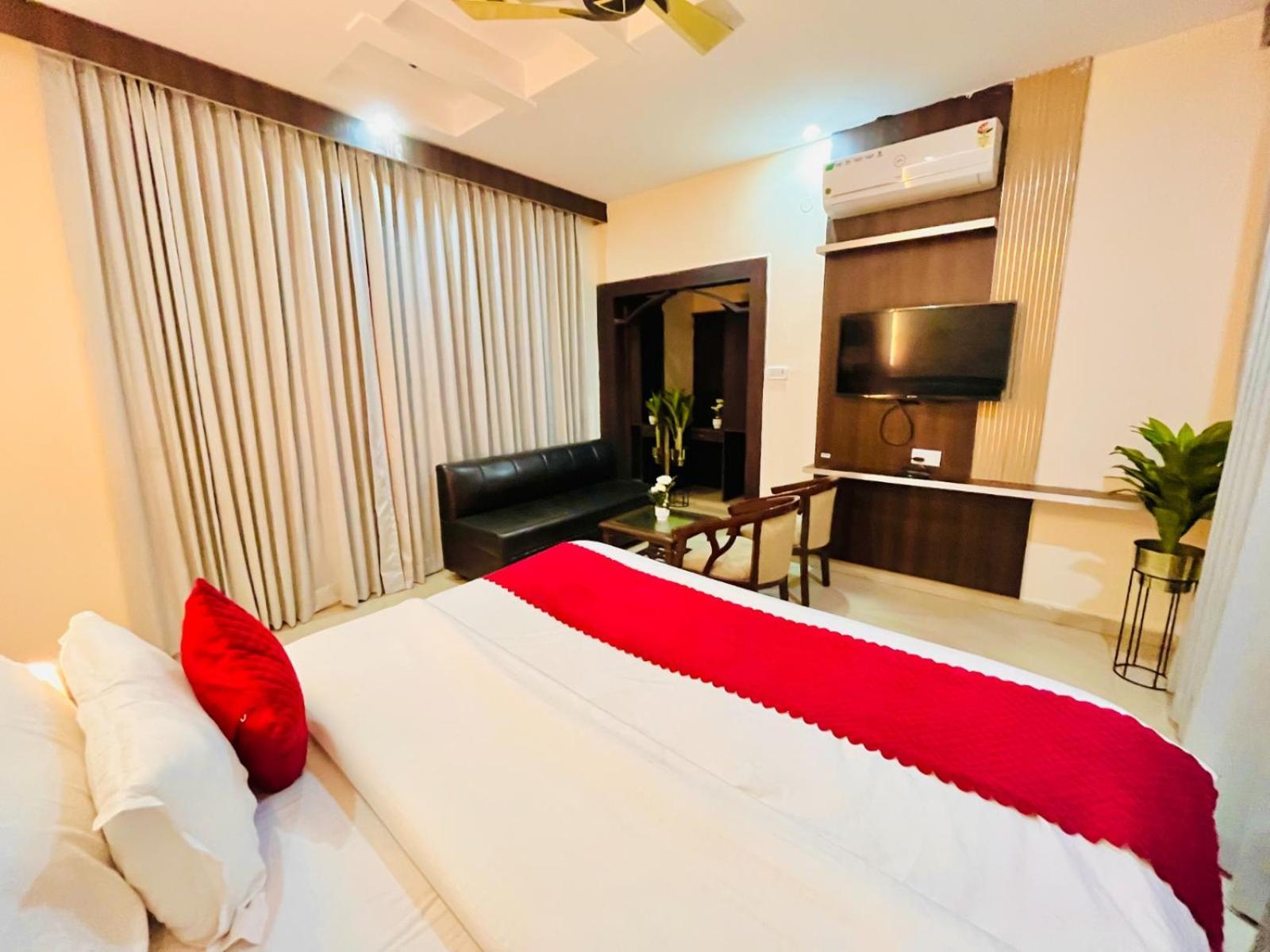 Hotel Ramawati Near Ganga Ghat Haridwār Extérieur photo
